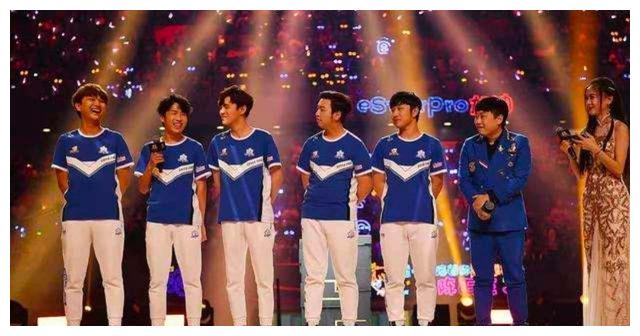  王者荣耀职业联赛，黑马战队逆袭夺冠