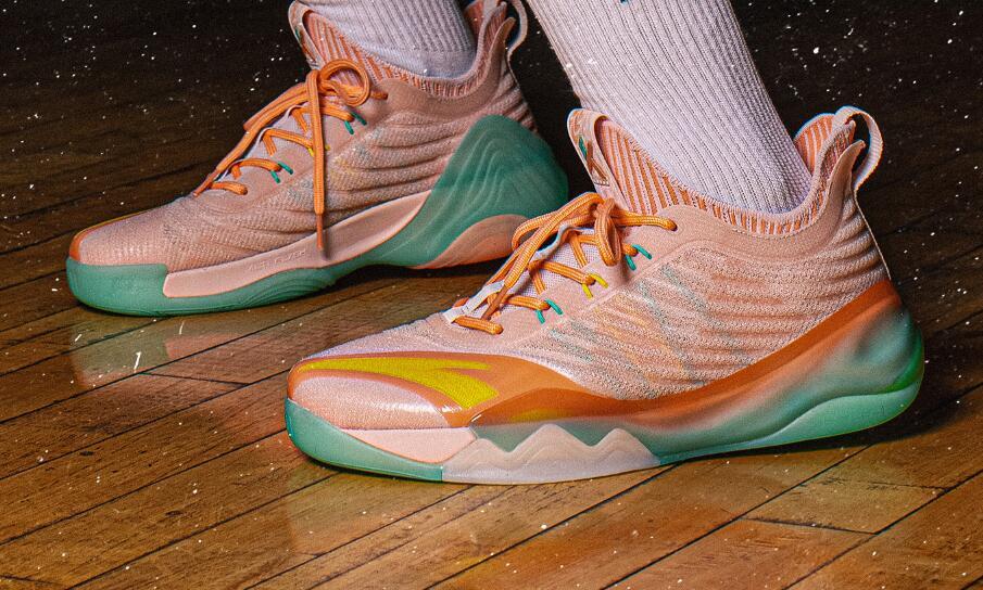  篮球明星公益行，爱心传递温暖人心